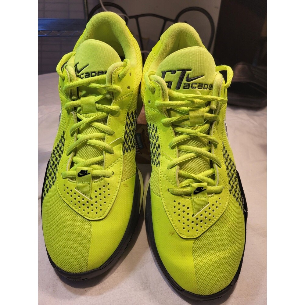 Nike GT Academy Women's Sneakers, 10, Yellow, Very Good Cond, Great Price